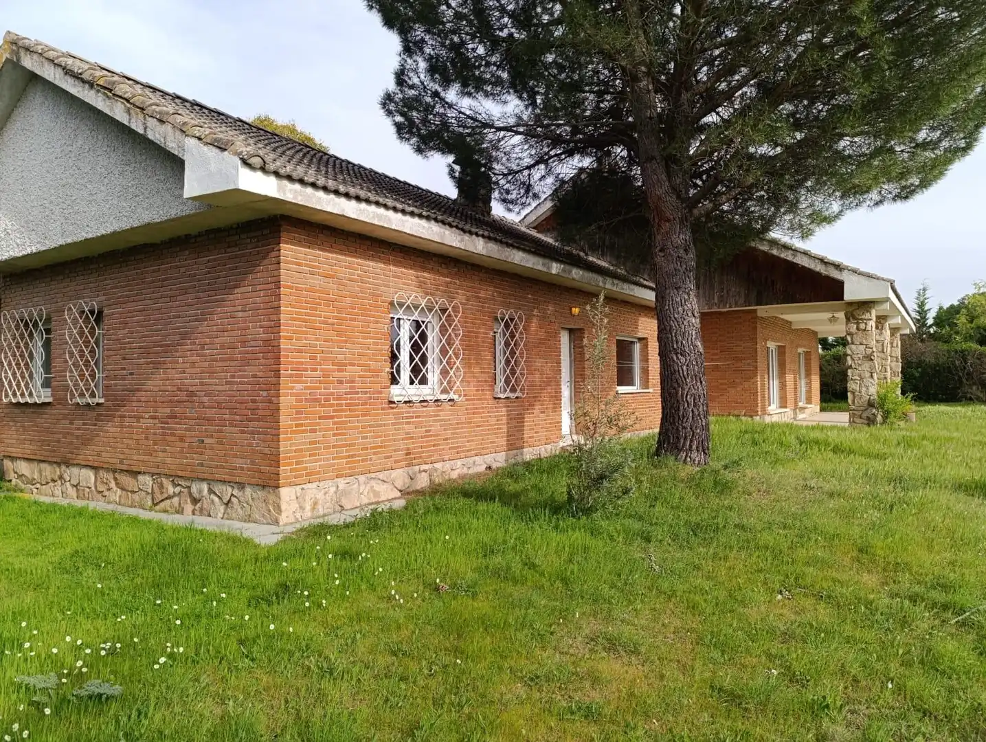 Vista exterior de Casa o chalet en venta en Pedrezuela con Calefacción, Jardín privado y Terraza
