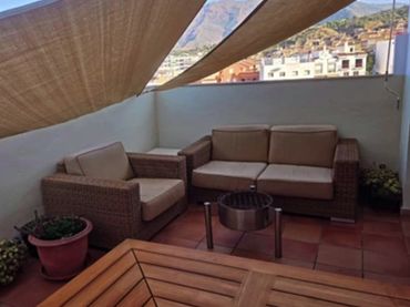 Maison jumelée avec balcon à vendre à Estepona Pueblo