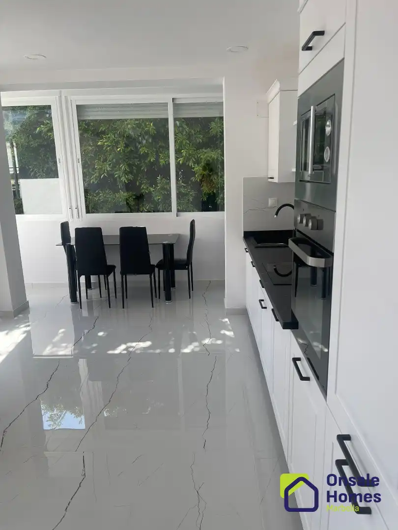 Kitchen of Flat for sale in Marbella