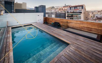 Swimming pool of Attic for sale in  Barcelona Capital  with Air Conditioner, Heating and Private garden