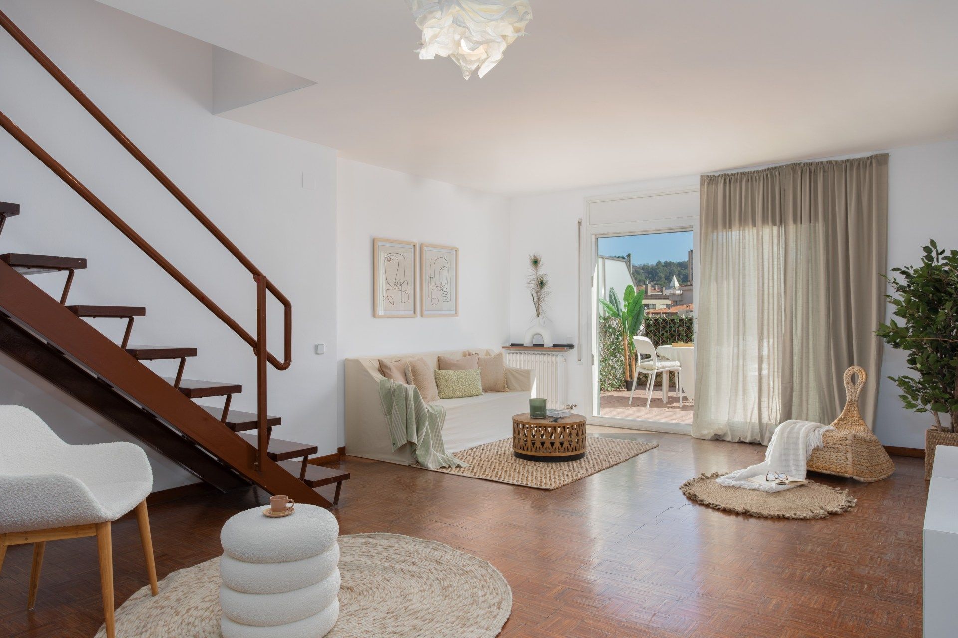 Living room of Attic for sale in Girona Capital  with Air Conditioner, Heating and Terrace