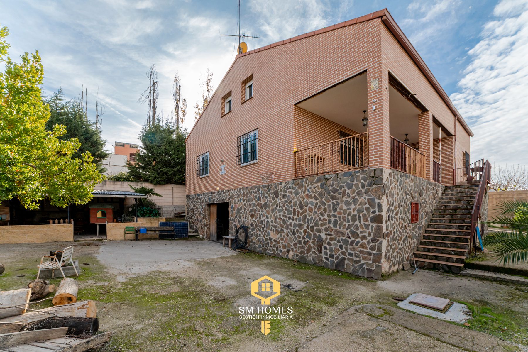 Exterior view of Country house for sale in Mejorada del Campo  with Heating, Private garden and Terrace
