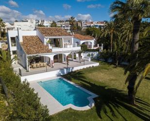 Jardí de Casa o xalet en venda en Marbella amb Aire condicionat, Jardí privat i Terrassa