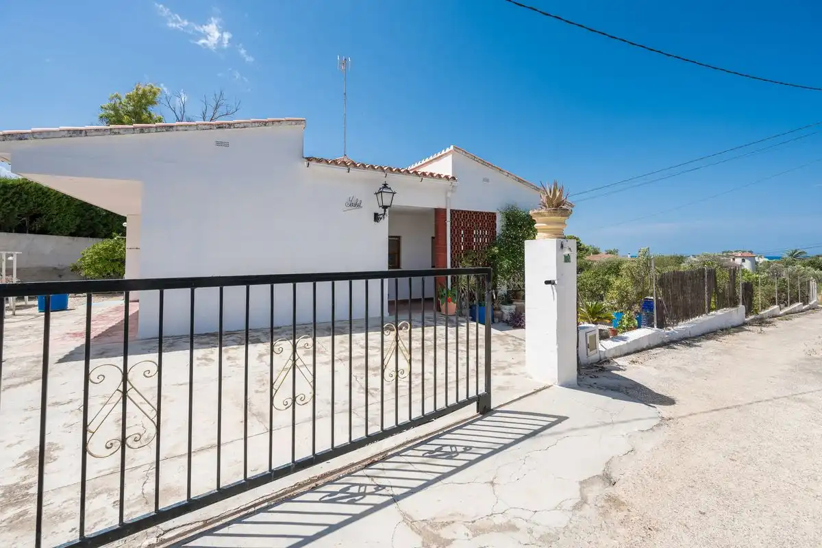 Exterior view of Houses for sale in Dénia  with Heating and Furnished