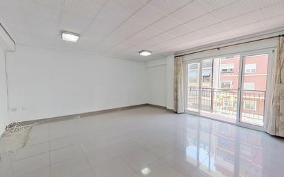 Flat for sale in  Valencia Capital  with Air Conditioner, Terrace and Balcony