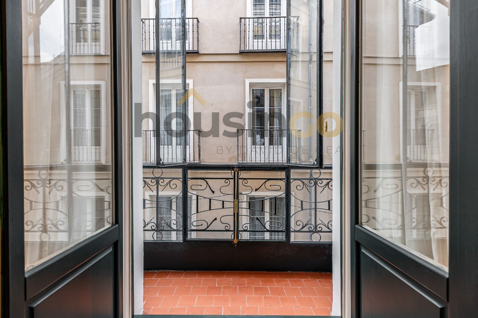 Exterior view of Flat for sale in  Madrid Capital  with Air Conditioner, Heating and Parquet flooring