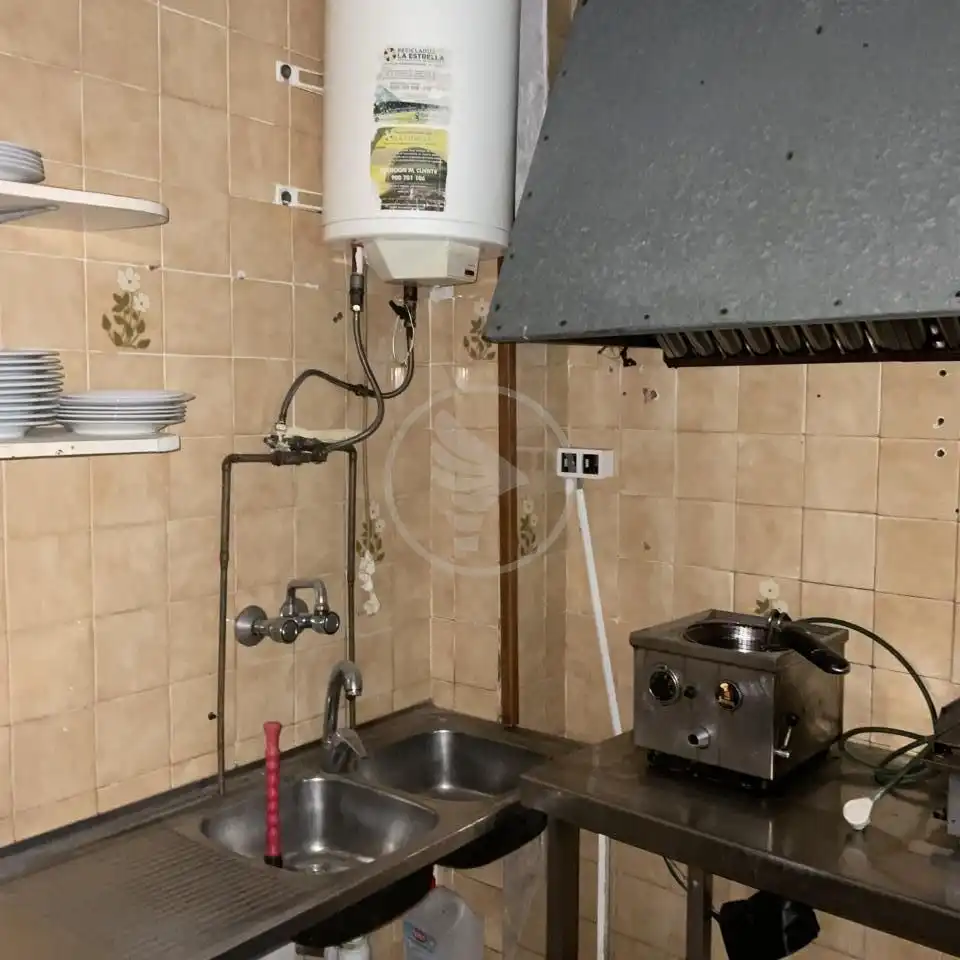 Cocina de Local en venta en Linares con Aire acondicionado