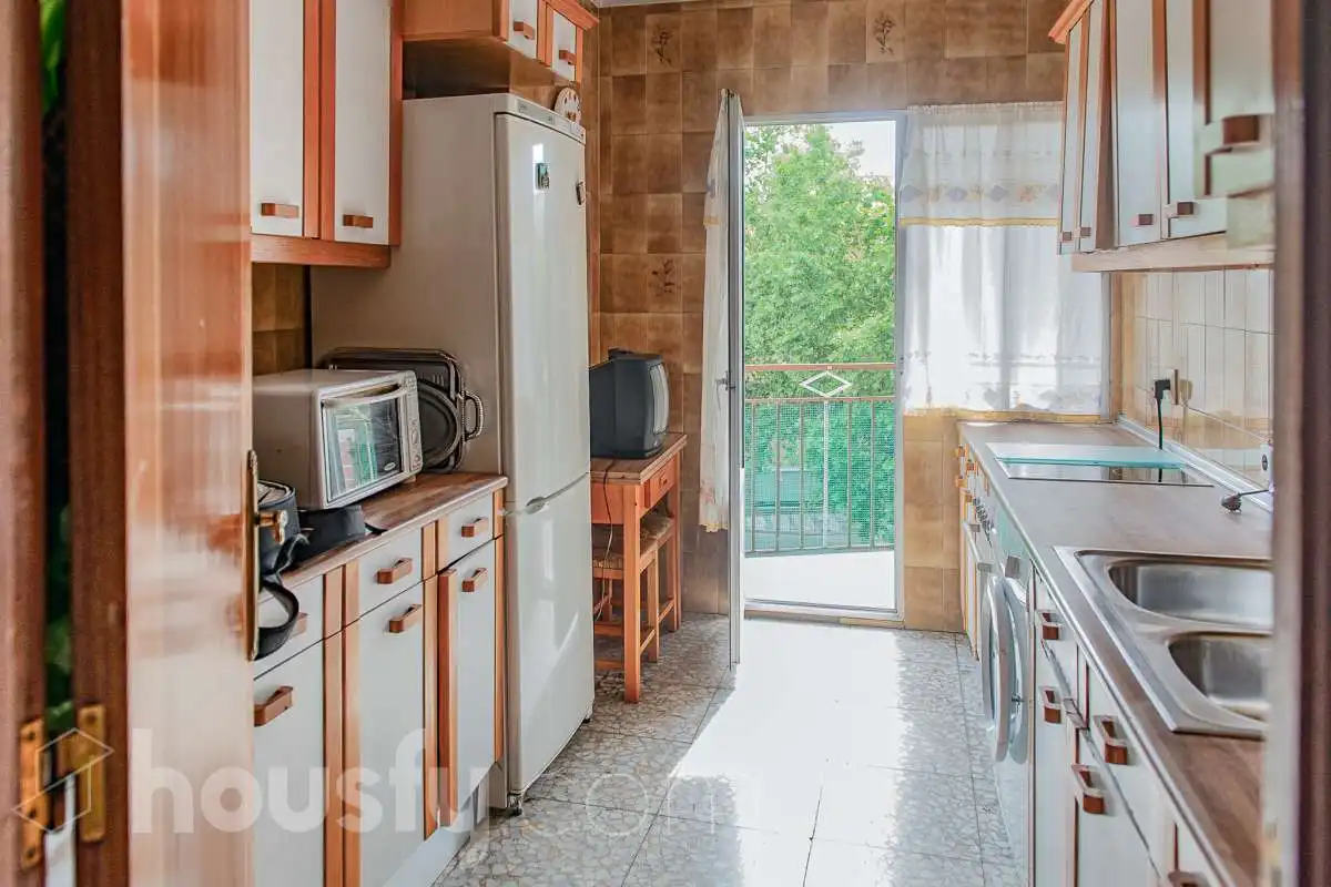 Cuina de Pis en venda en Puertollano amb Aire condicionat, Terrassa i Moblat