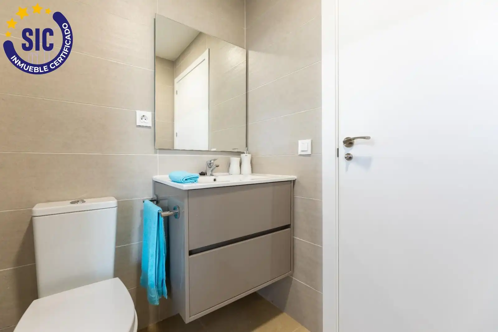 Baño de Apartamento en venta en Oropesa del Mar / Orpesa con Calefacción, Terraza y Amueblado