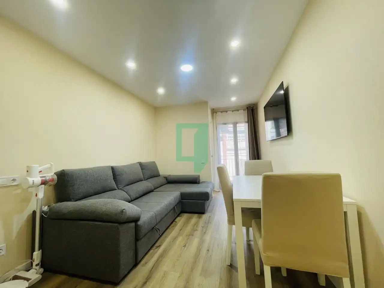 Sala de estar de Piso en venta en Badalona con Aire acondicionado, Calefacción y Balcón
