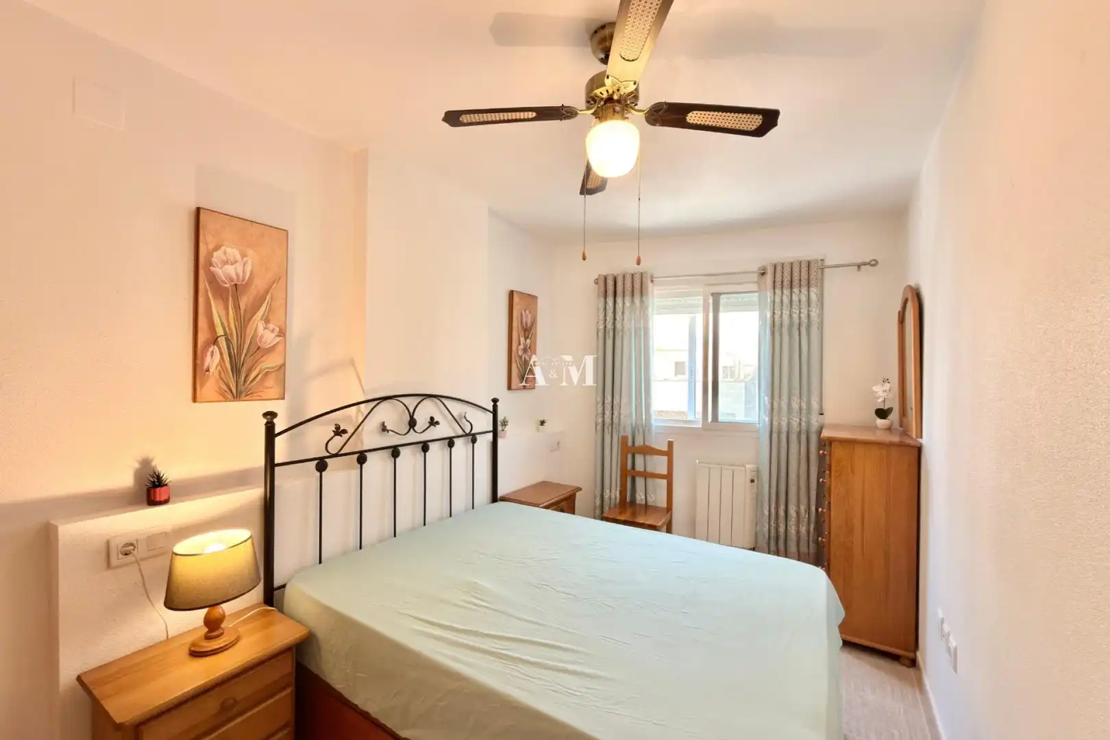 Bedroom of Flat for rent in Torrevieja  with Air Conditioner, Heating and Terrace