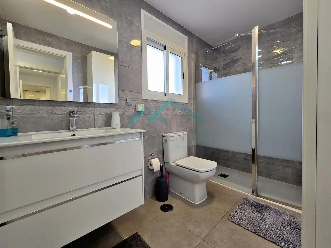 Bajo con ascensor en venta en Calle Mar de Leva 27, imagen 19
