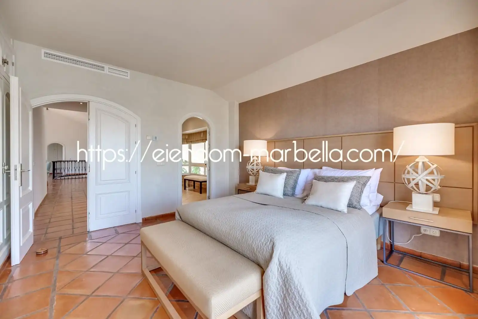 Chalet con piscina en venta en Elviria - Cabopino, imagen 31