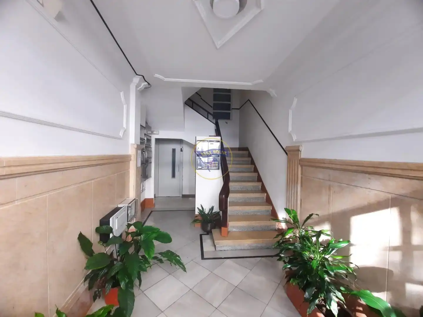 Piso en venta en Vigo  con Calefacción y Amueblado