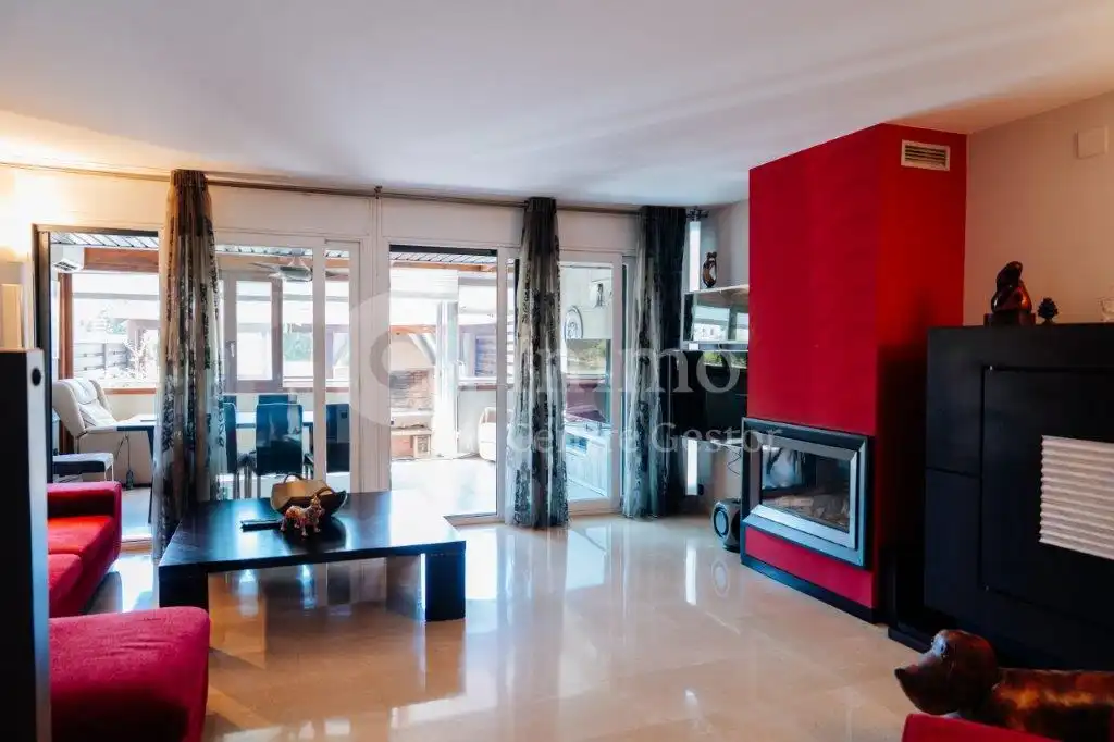 Sala d'estar de Casa adosada en venda en Lleida amb Aire condicionat, Calefacció i Parquet