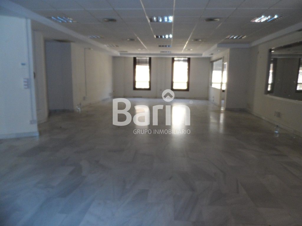 Office to rent in  Córdoba Capital  with Air Conditioner