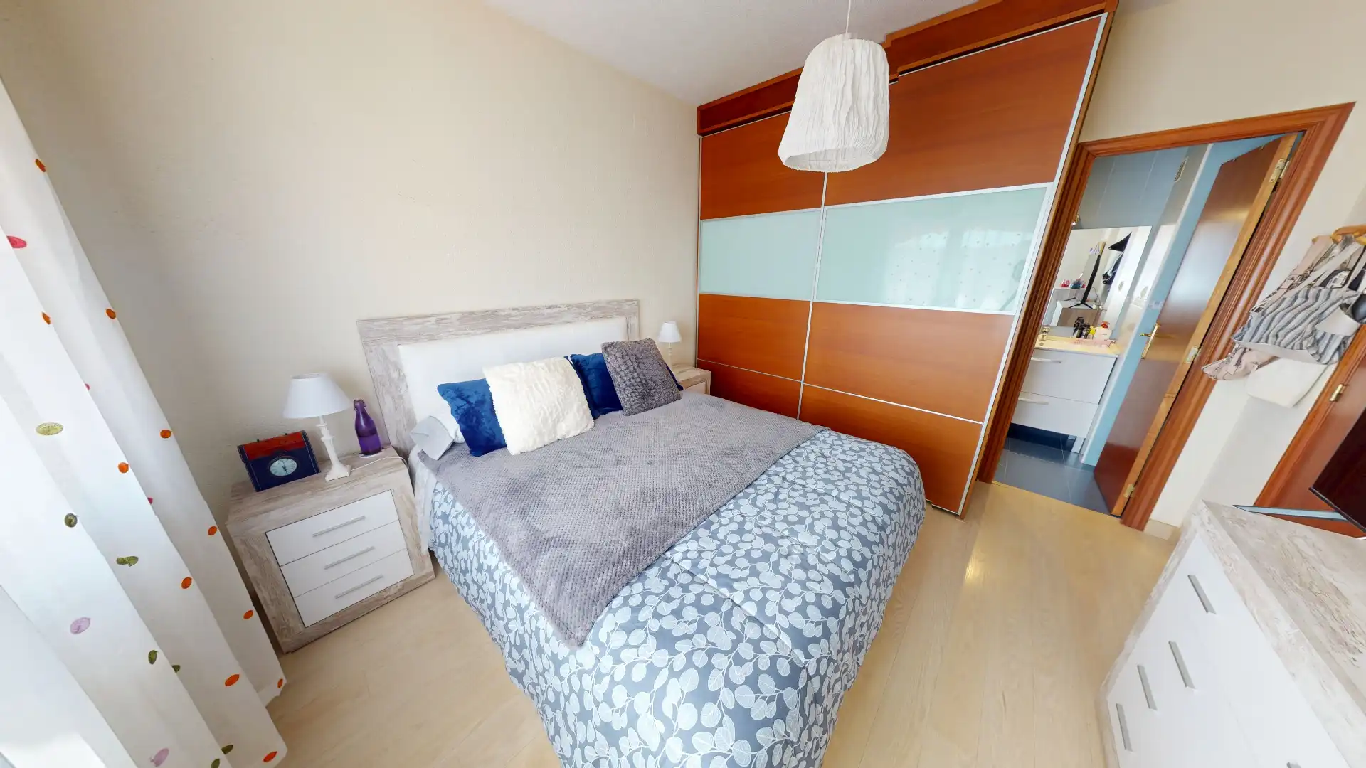 Habitación de Piso en venta en El Campello con Trastero y Amueblado
