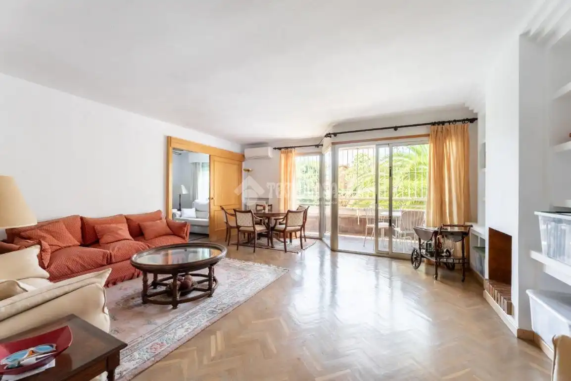 Living room of Flat for sale in Majadahonda  with Terrace