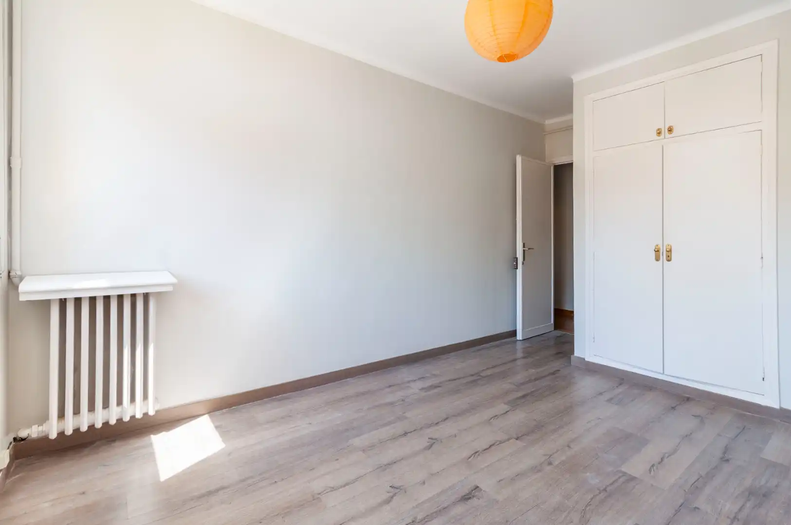 Bedroom of Flat for sale in Terrassa  with Air Conditioner, Heating and Private garden