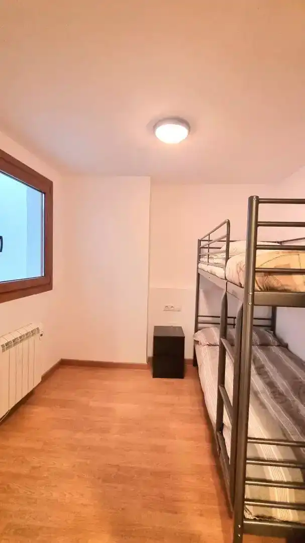 Bedroom of Flat for rent in Esterri d'Àneu  with Private garden, Parquet flooring and Furnished