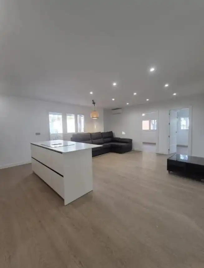 Sala de estar de Piso de alquiler en Torremolinos con Aire acondicionado, Terraza y Amueblado