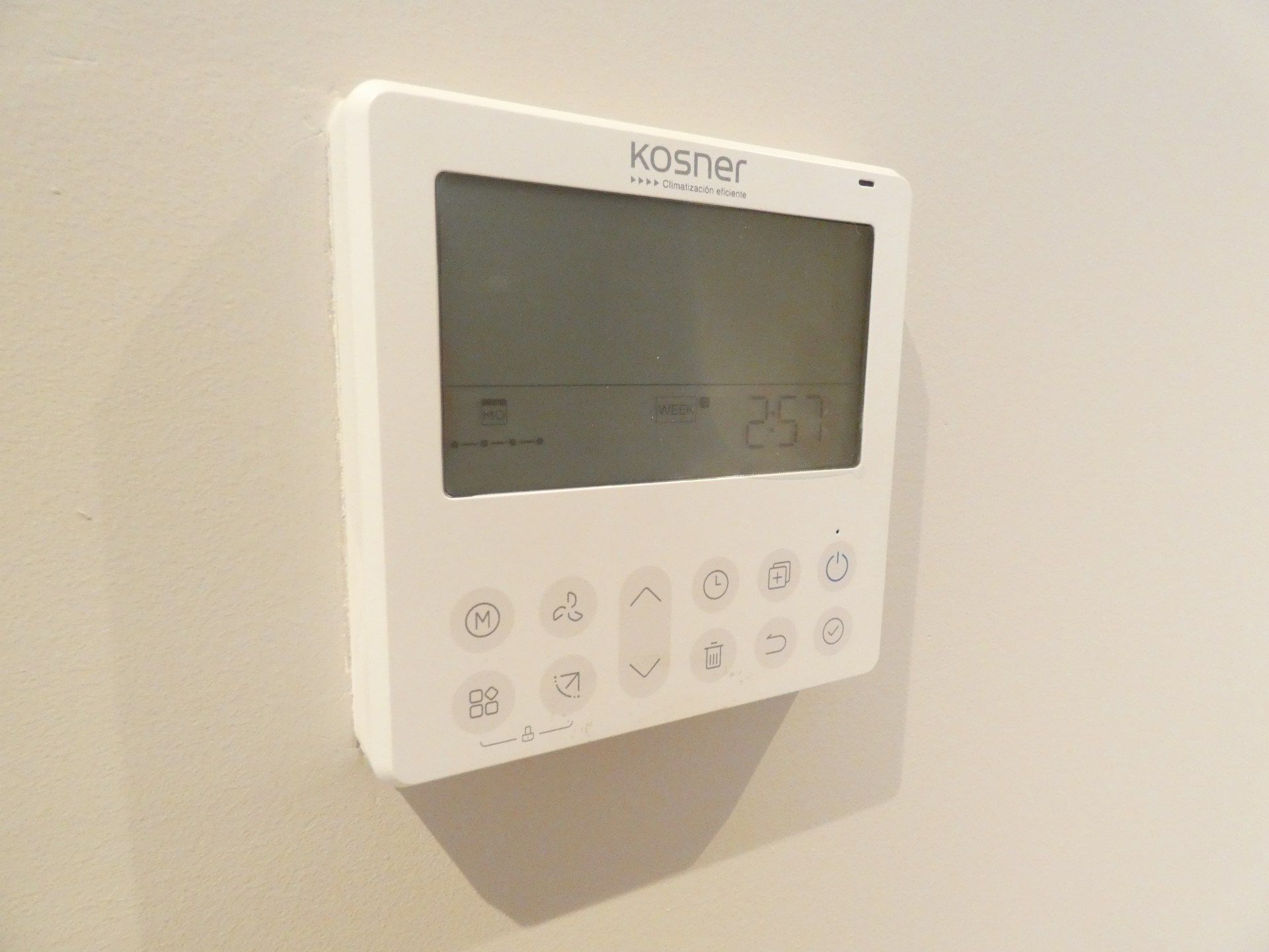 Dormitori de Dúplex en venda en Cerdanyola del Vallès amb Aire condicionat, Calefacció i Moblat