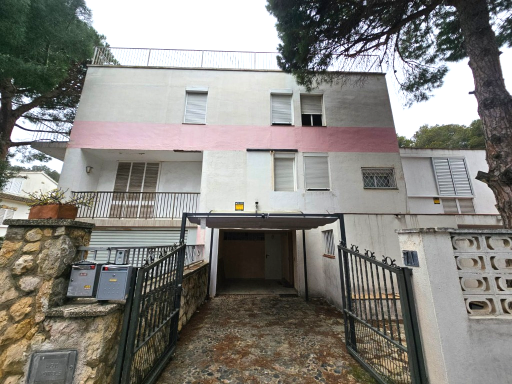 Vista exterior de Casa adosada en venta en Salou