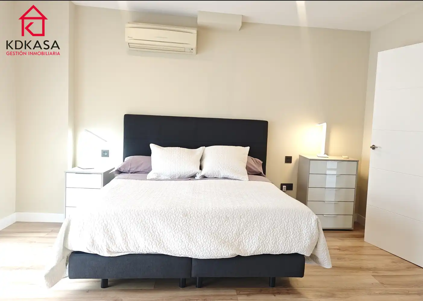 Bedroom of Flat for rent in Madrid  with Air Conditioner, Heating and Terrace