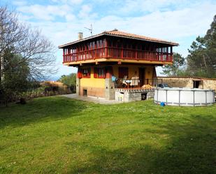 Vista exterior de Casa o xalet en venda en Cudillero amb Terrassa i Balcó