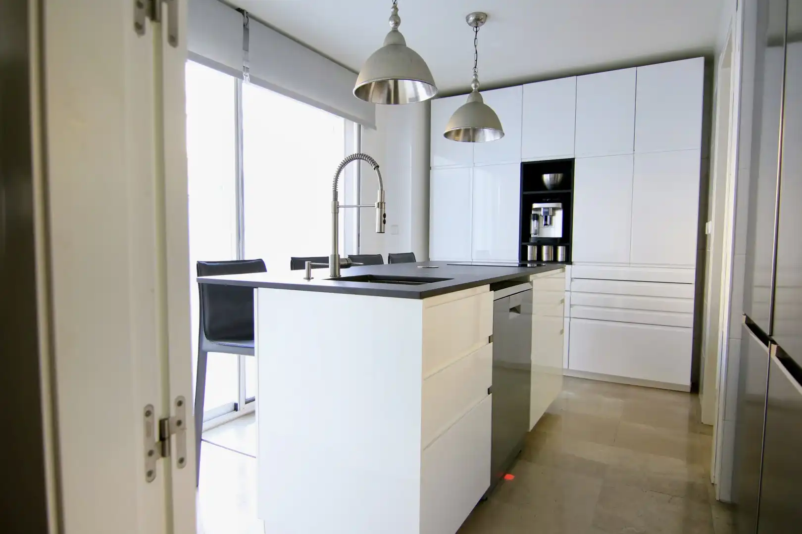 Kitchen of Detached homes for sale in Mairena del Aljarafe  with Air Conditioner, Terrace and Storage room