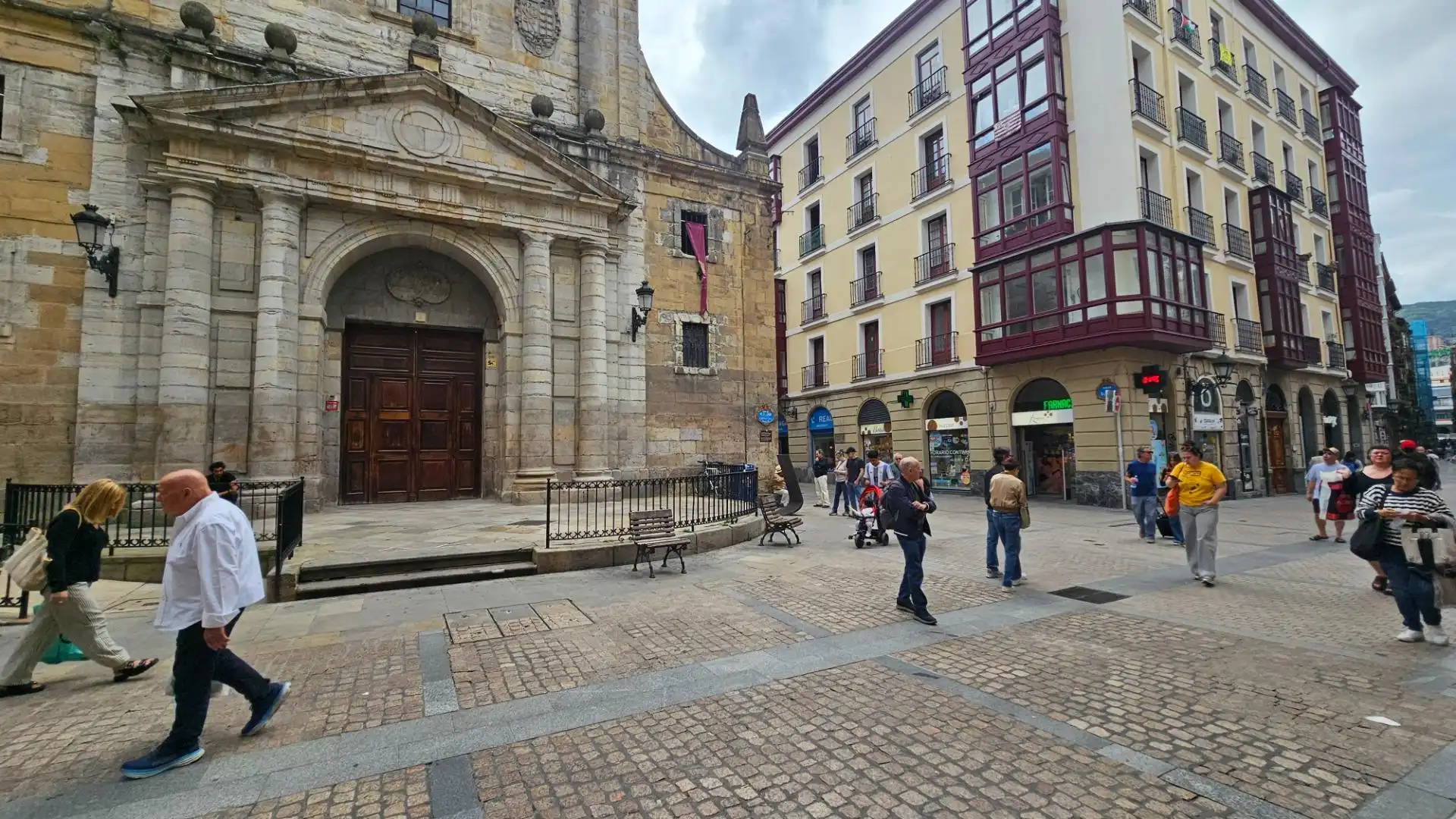 Piso con terraza en venta en Calle PORTAL DE ZAMUDIO