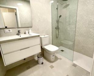 Bathroom of Flat for sale in  Santa Cruz de Tenerife Capital  with Parquet flooring, Terrace and Furnished