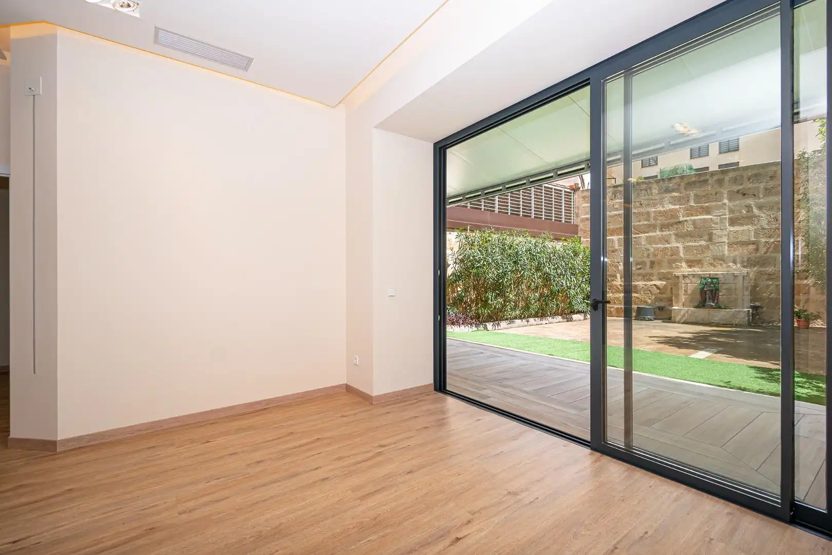 Planta baixa en venda en  Palma de Mallorca amb Aire condicionat, Calefacció i Jardí privat