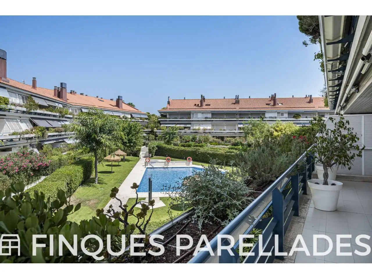 Exterior view of Flat for sale in Sitges  with Air Conditioner, Heating and Terrace