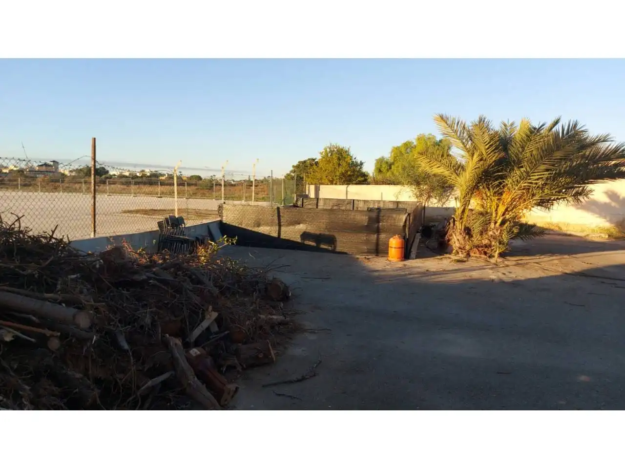 Vista exterior de Casa o xalet en venda en Elche / Elx amb Calefacció, Jardí privat i Piscina