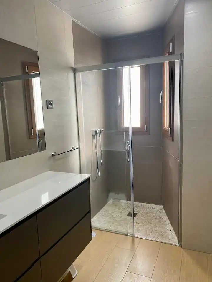 Baño de Casa o chalet de alquiler en Casabermeja con Aire acondicionado, Jardín privado y Piscina