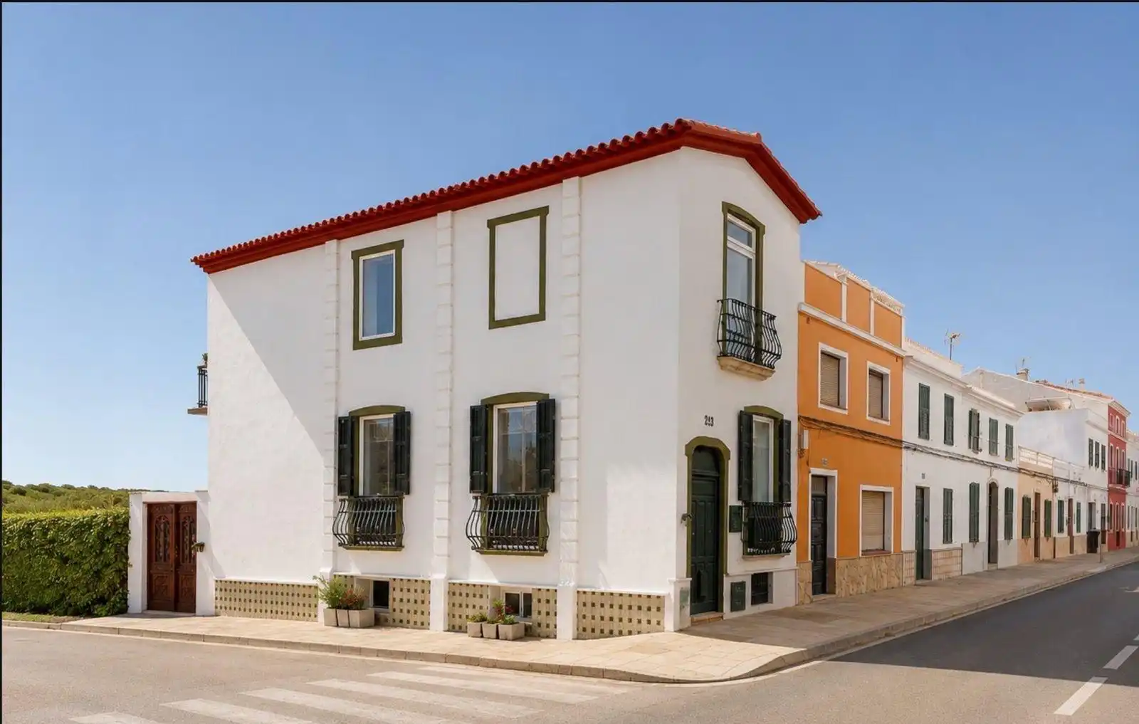 Vista exterior de Casa o xalet en venda en Maó - Mahón amb Aire condicionat, Terrassa i Piscina