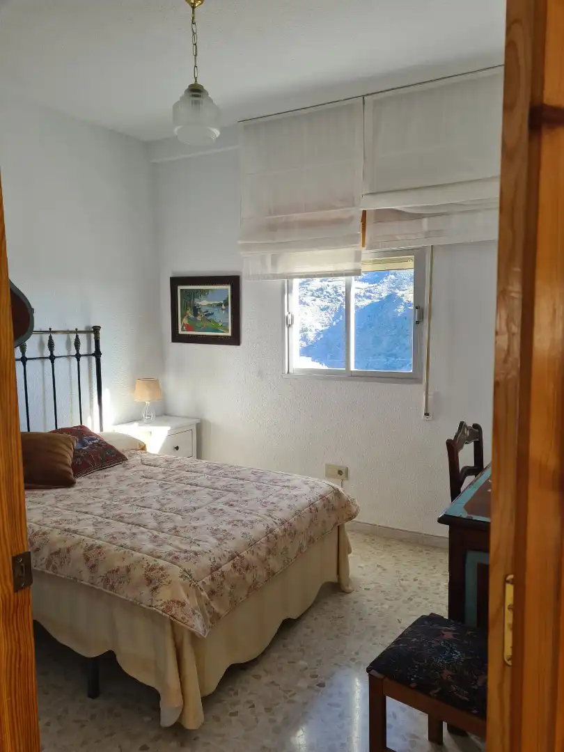 Habitación de Casa adosada en venta en Alpujarra de la Sierra con Aire acondicionado, Calefacción y Terraza