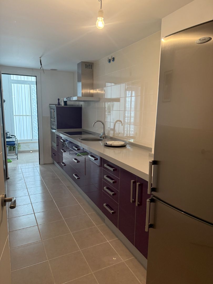 Cuina de Apartament en venda en Badajoz Capital amb Calefacció, Forn i Rentadora