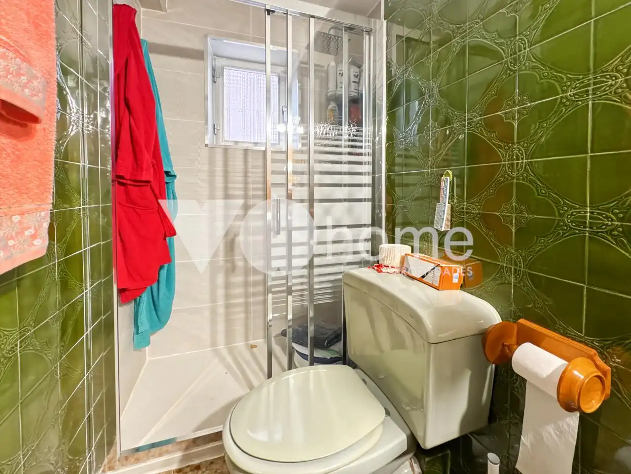 Bathroom of Flat for sale in Madrid  with Heating, Parquet flooring and Balcony