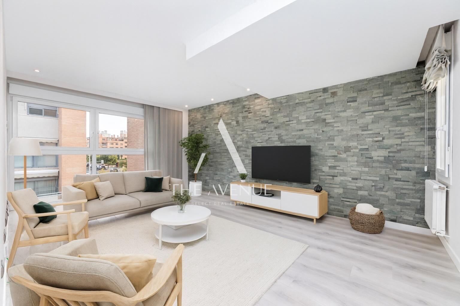 Sala d'estar de Pis en venda en  Madrid Capital amb Aire condicionat, Calefacció i Traster