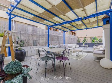 Apartament amb ascensor en venda a Gràcia