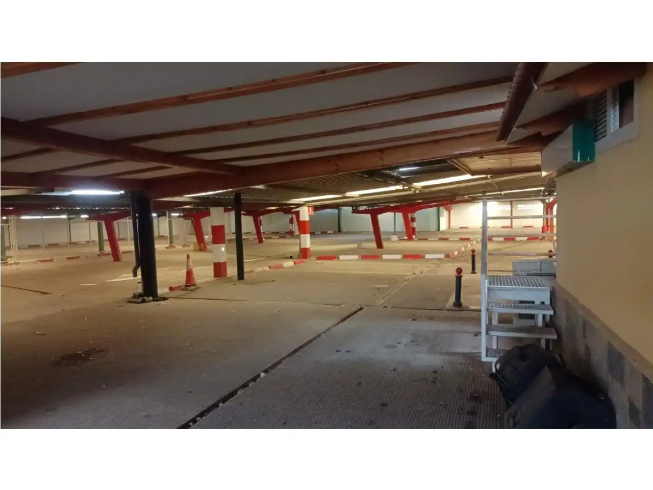 Parking de Finca rústica en venta en Algemesí con Aire acondicionado, Calefacción y Jardín privado
