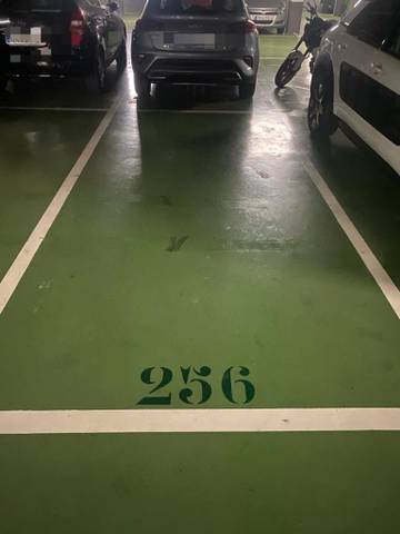 Garaje en Venta en Carrer de Jorge Manrique, 15 en La Vall d'Hebron