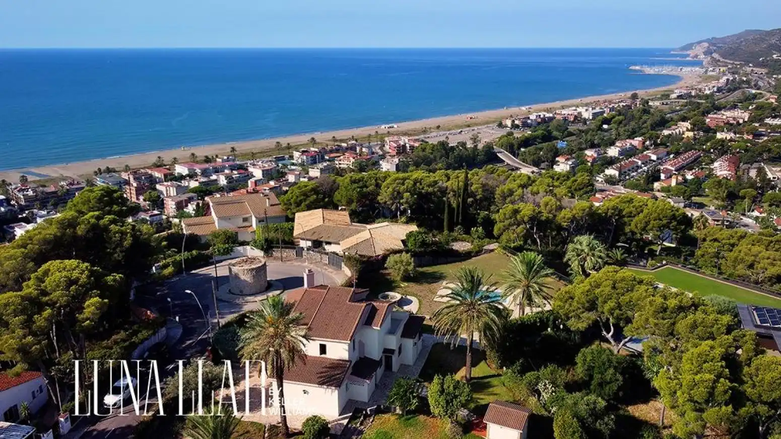 Exterior view of Houses for sale in Castelldefels  with Air Conditioner and Parquet flooring