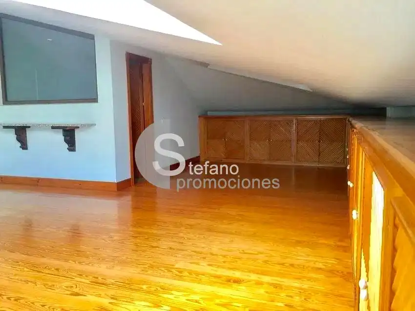 Casa adosada de alquiler en Málaga con Aire acondicionado, Jardín privado y Terraza