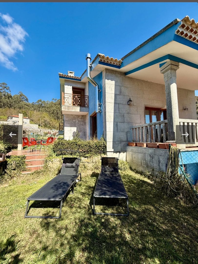 Jardín de Casa o chalet en venta en Sanxenxo con Calefacción, Jardín privado y Parquet