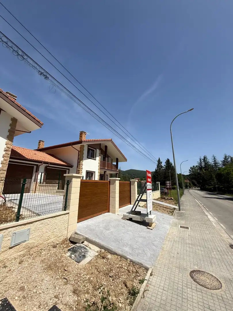 Calle los Rollos, 1, Valle de Mena