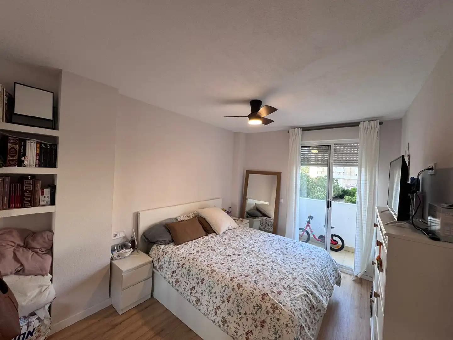 Habitación de Piso en venta en Badalona con Aire acondicionado, Parquet y Balcón