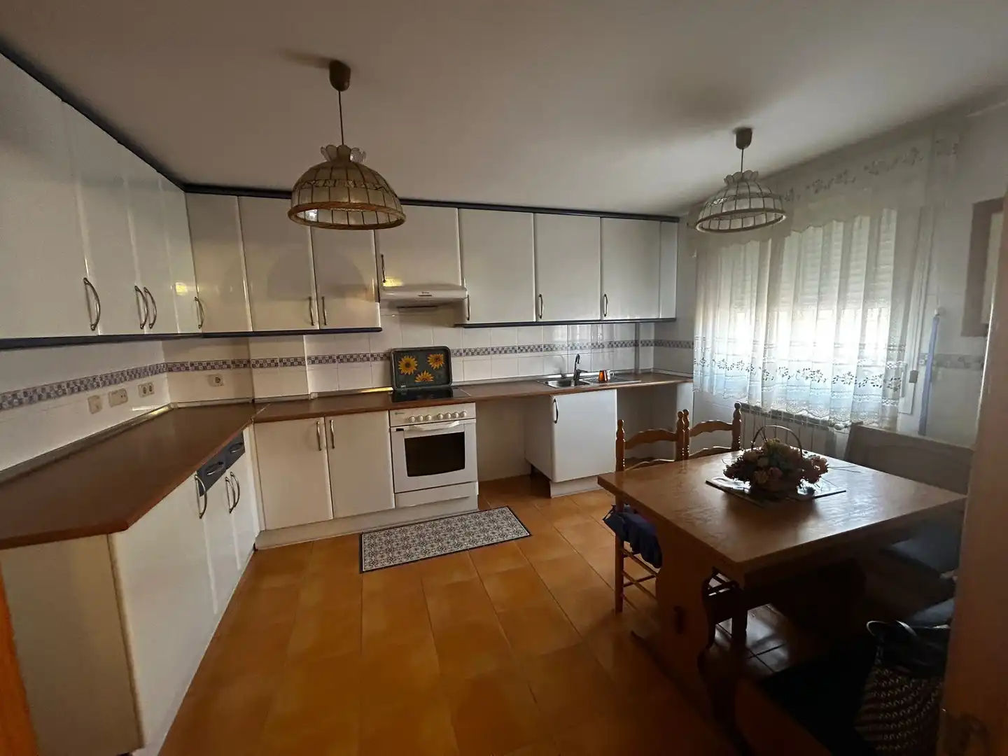 Cuina de Casa adosada en venda en Valdemoro amb Aire condicionat, Calefacció i Terrassa
